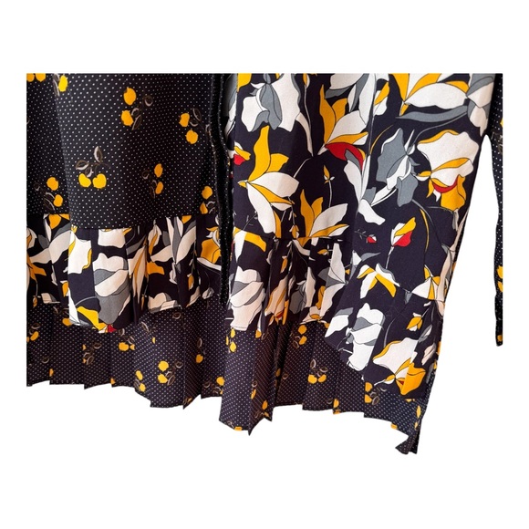 French Connection Aventine Light Pleated Shirt. Size Medium - Picture 5 of 15